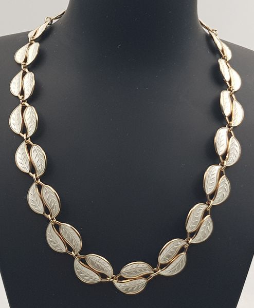 Hovedbilde Kjede i hvit emalje i 925 S av David Andersen