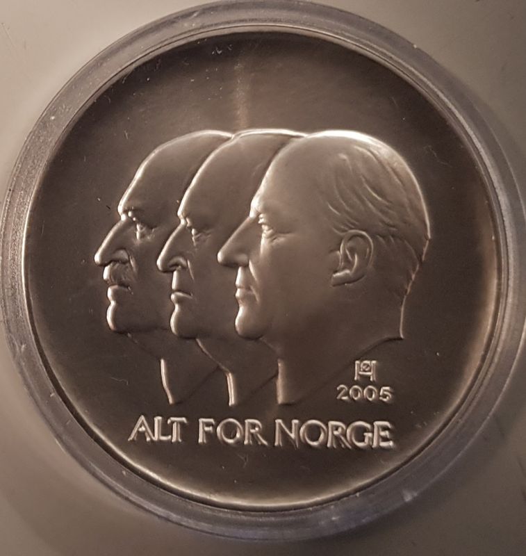 100 kr 2005 - Data